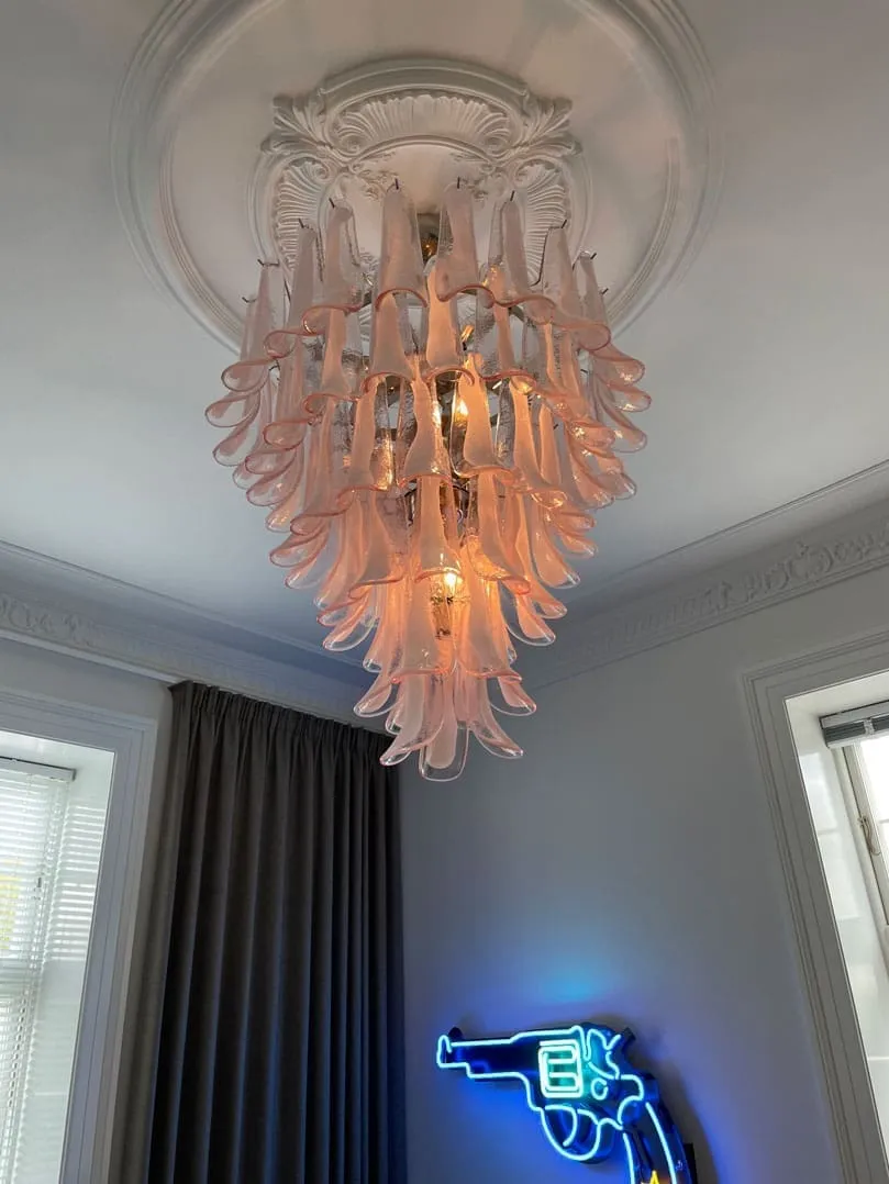 Murano ljuskrona – 75 kronblad – Rosa Krom patinerad