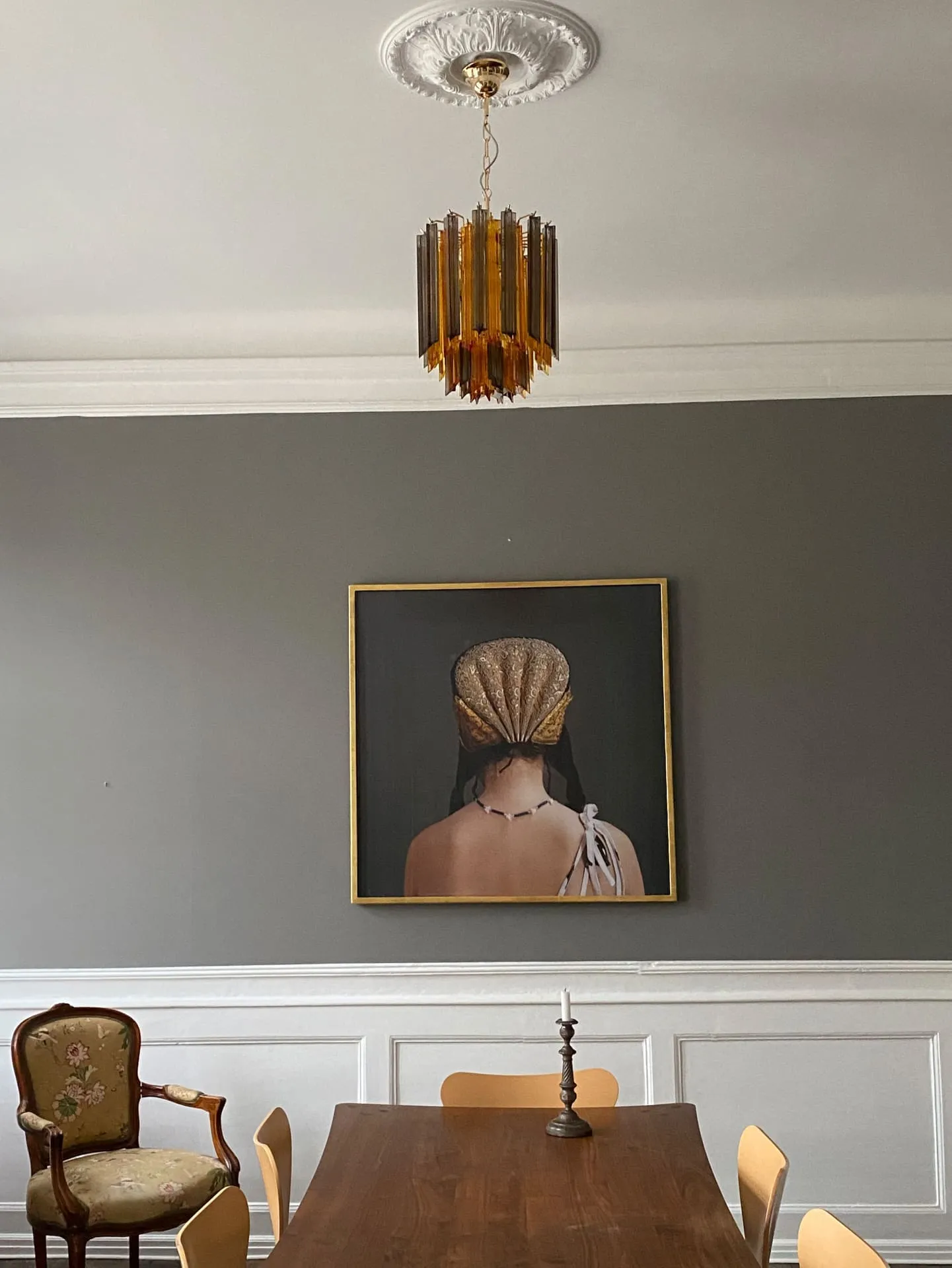 Muranoljuskrona – 47 prismer – Bärnsten/ Mörk Rökfärgad Krom blank