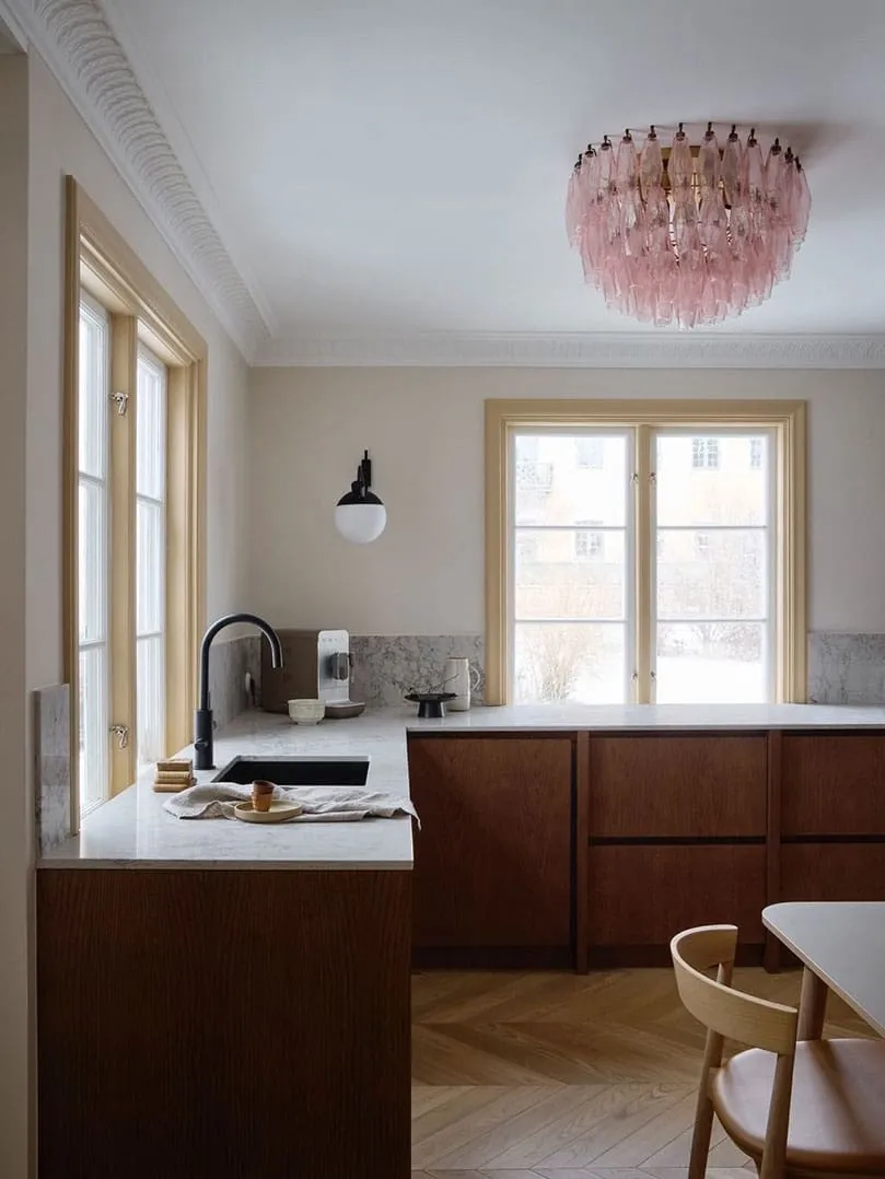 Muranoljuskrona – Poliedri – 84 glas – Rosa Matt guld utan patina